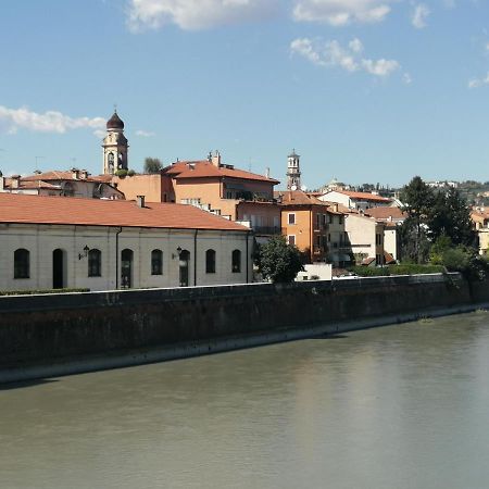 Verona Goddess House Bagian luar foto