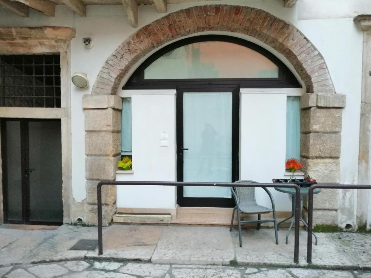 Verona Goddess House Bagian luar foto