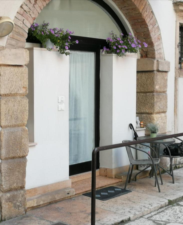Verona Goddess House Bagian luar foto